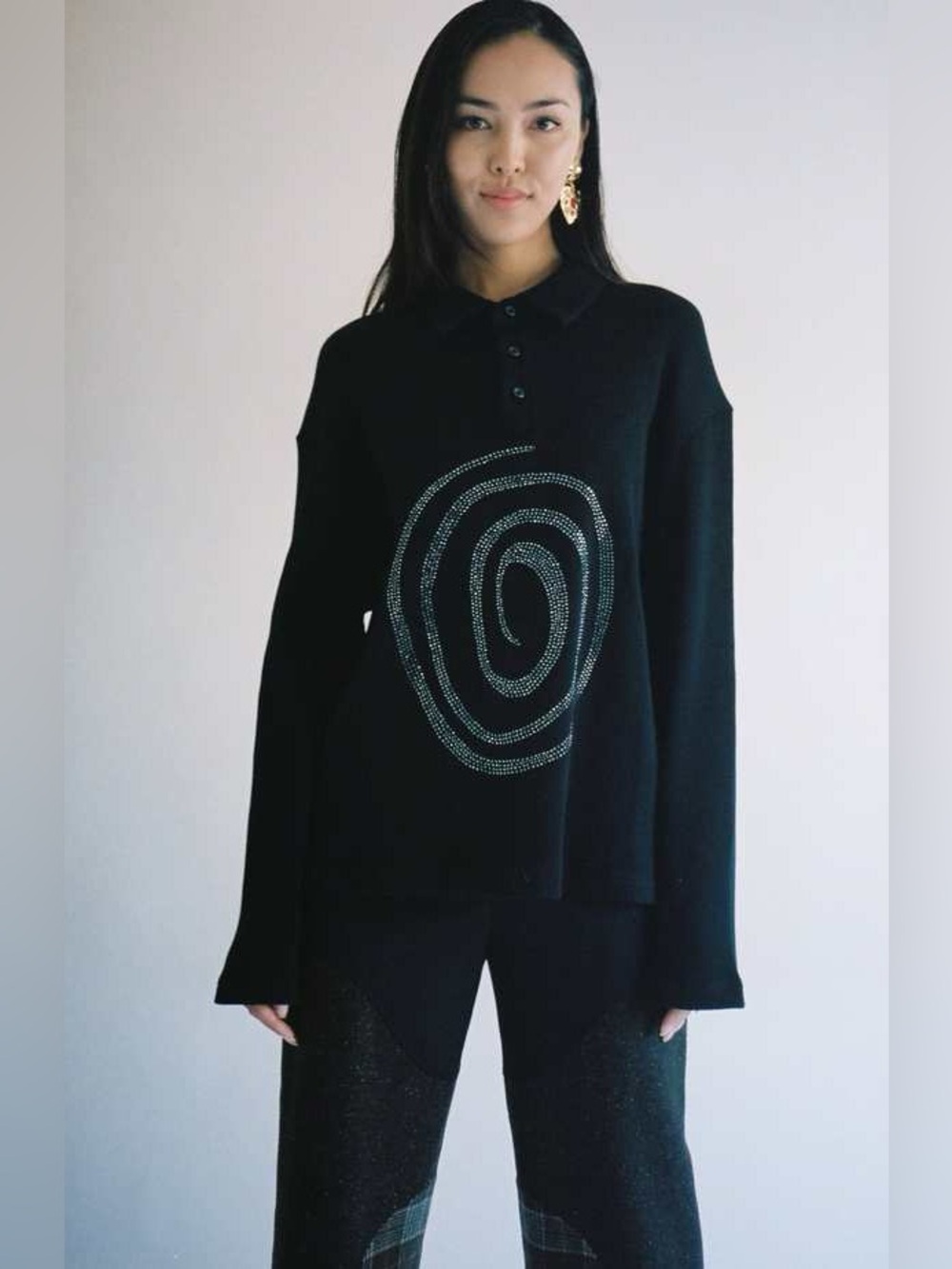 PUPPETS AND PUPPETS Waffle Knit Spiral Gem Black Polo Size Medium VGUC